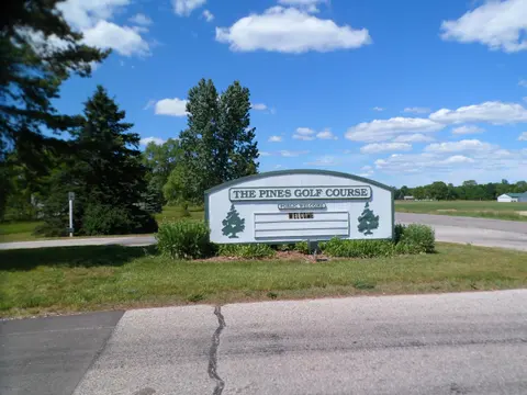 1049 Duquesa Lane, Lake Isabella MI 48893 photo 3