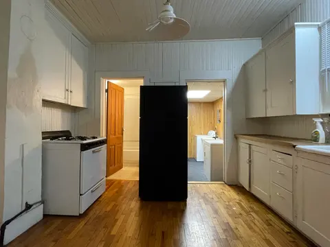 415 S Franklin, Mount Pleasant MI 48858 photo 5