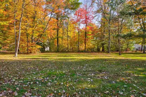 70 Bunny Trail, Saginaw MI 48638 photo 3