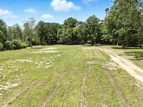 2073 N Meridian Road, Sanford MI 48657 photo 4