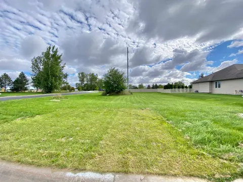 6025 East Meadow Drive, Bay City MI 48706 photo 4