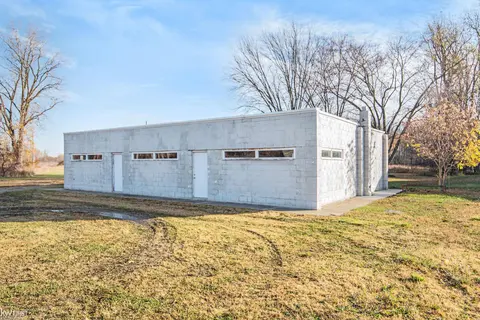 1128 N Saginaw Road, Durand MI 48429 photo 5