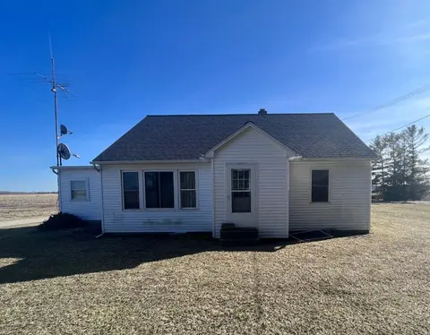 1066 E Pinconning Road, Pinconning MI 48650 photo 1