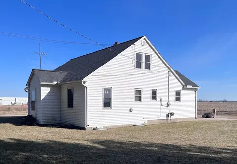 1066 E Pinconning Road, Pinconning MI 48650 photo 2
