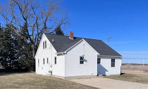 1066 E Pinconning Road, Pinconning MI 48650 photo 3