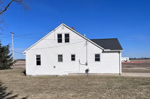 1066 E Pinconning Road, Pinconning MI 48650 photo 4