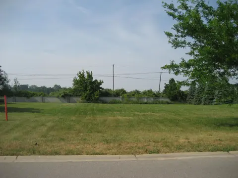 2383 Copper Creek Drive, Bay City MI 48706 photo 2