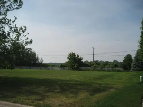 2383 Copper Creek Drive, Bay City MI 48706 photo 5