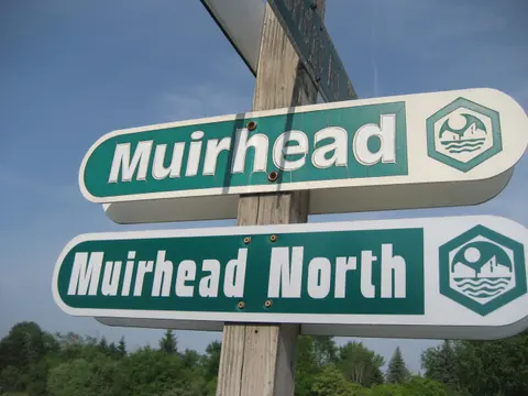 6241/6245 Muirhead Drive, Bay City MI 48706 photo 2