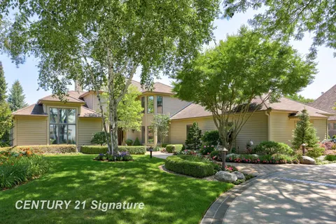 210 Golfview Drive, Saginaw MI 48638 photo 1