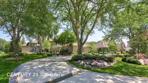 210 Golfview Drive, Saginaw MI 48638 photo 3