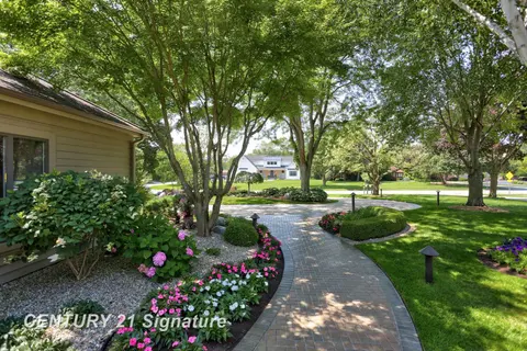 210 Golfview Drive, Saginaw MI 48638 photo 4