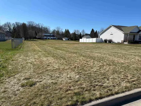 Winterwood Lane, Saginaw MI 48603 photo 1