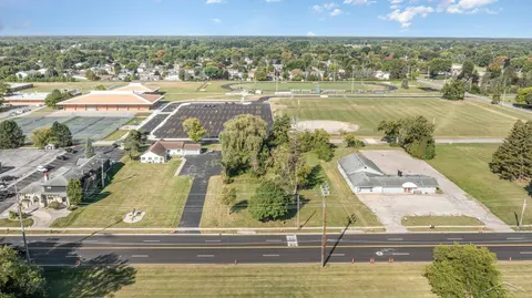 765 N Center Road, Saginaw MI 48638 photo 1