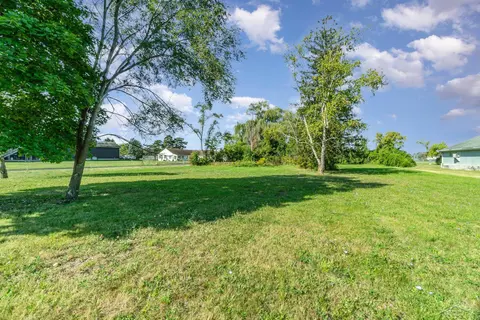 765 N Center Road, Saginaw MI 48638 photo 5