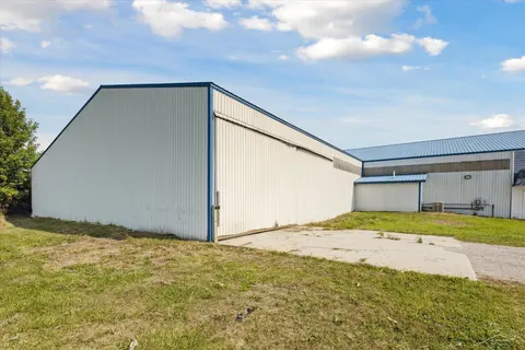 683 River Road, Bay City MI 48708 photo 3
