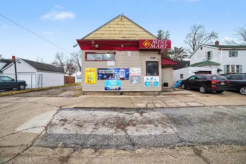 1215 Throop Street, Saginaw MI 48602 photo 1