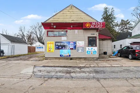 1215 Throop Street, Saginaw MI 48602 photo 2