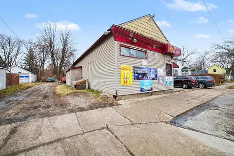 1215 Throop Street, Saginaw MI 48602 photo 4