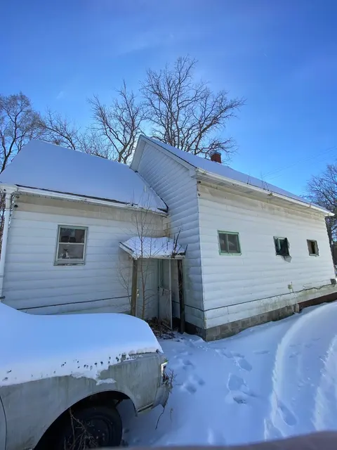 2610 S Jefferson Avenue, Saginaw MI 48601-3828 photo 5