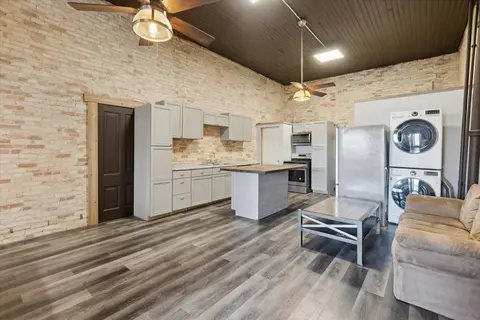 1017 Washington Avenue, Bay City MI 48708 photo 4