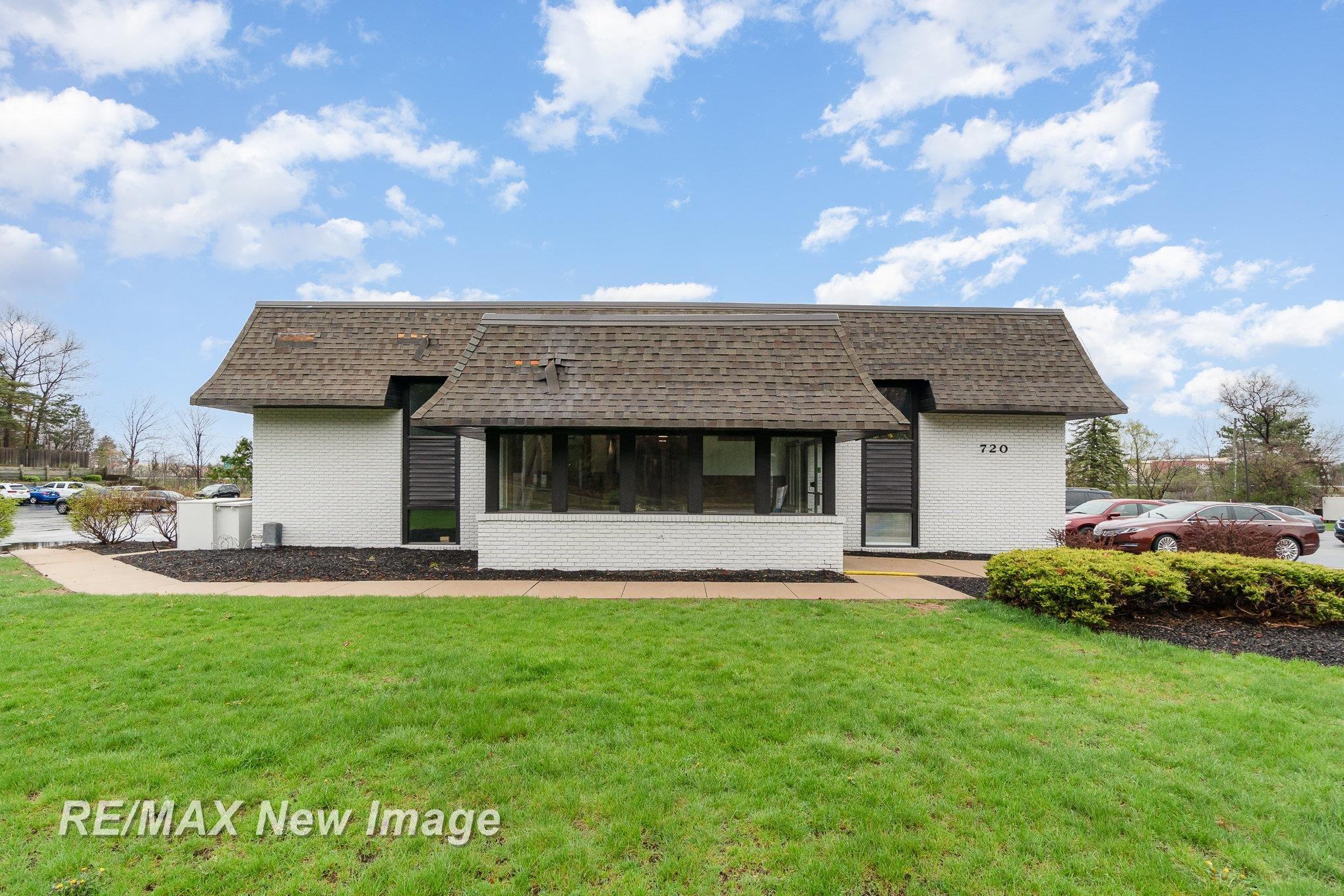 720 W Wackerly Street, Midland MI 48640 photo 1