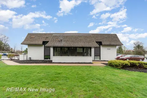 720 W Wackerly Street, Midland MI 48640 photo 1