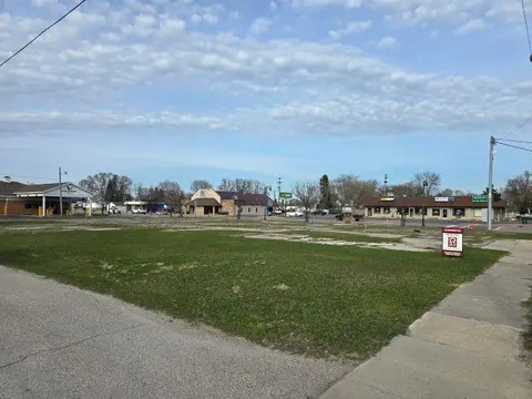 506 W 5th Street, Pinconning MI 48650 photo 2