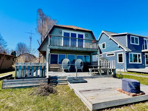 356 Killarney Beach Road, Bay City MI 48706 photo 1
