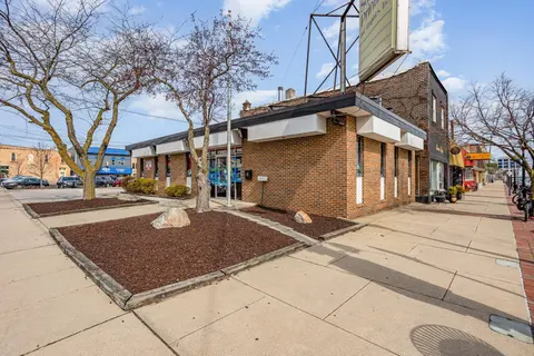 1001 Washington Avenue, Bay City MI 48708 photo 2