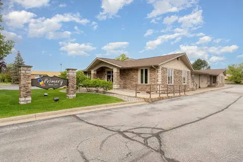 635 N Center Road, Saginaw MI 48638 photo 2