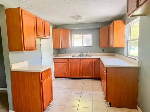 4815 Knollwood Drive, Harrison MI 48625 photo 2