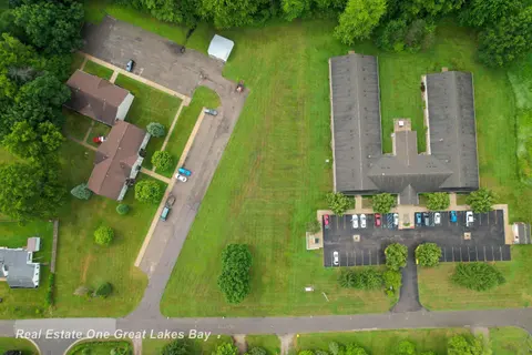 600 Bentley Street, Chesaning MI 48616 photo 2