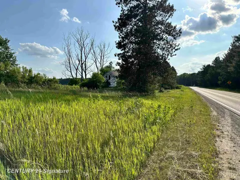 60 Estey Road, Beaverton MI 48612 photo 2