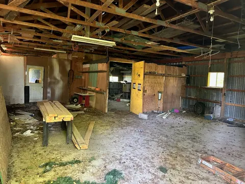 4550 Snover Road, Deckerville MI 48427 photo 2