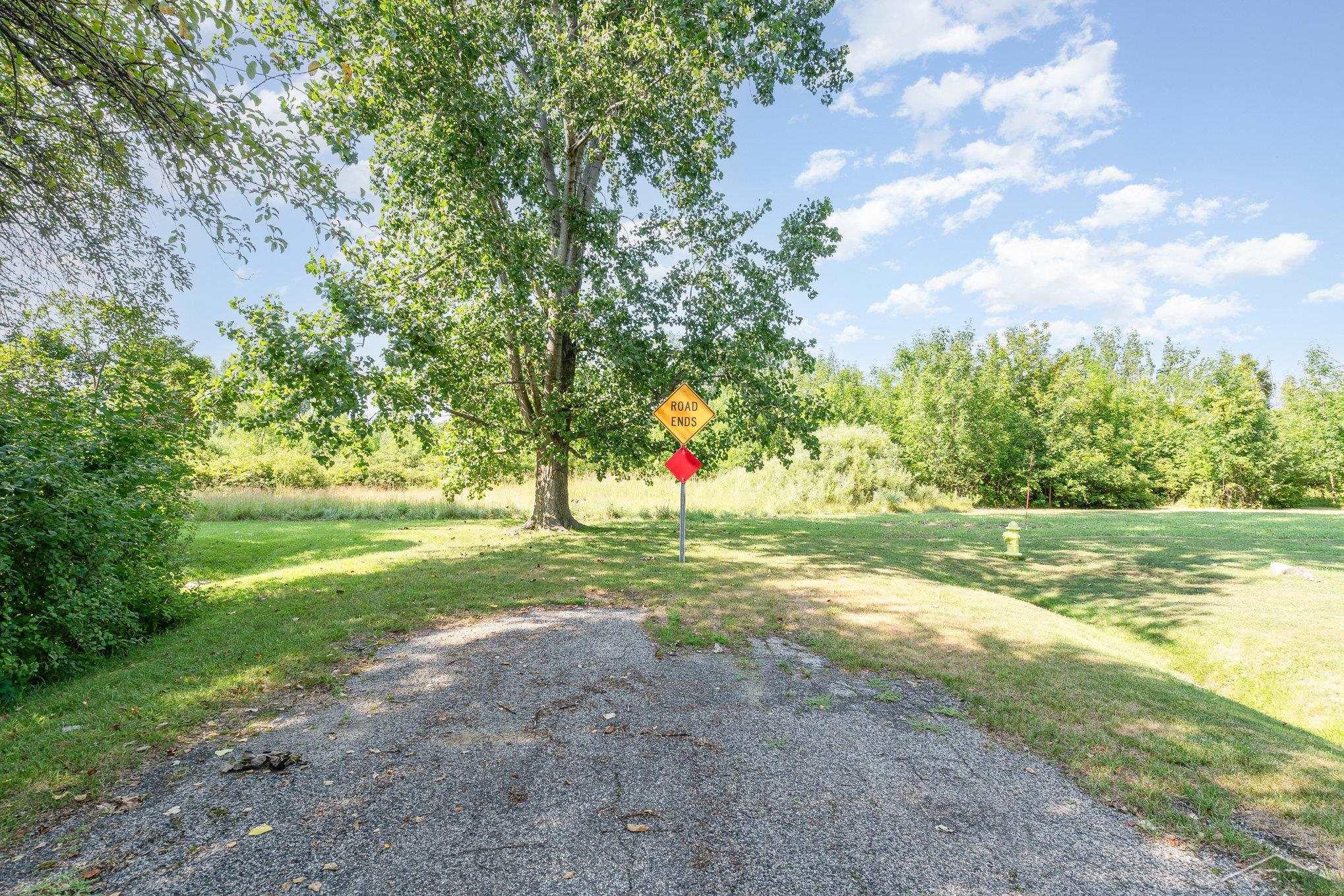 Kenora Drive, Saginaw MI 48604 photo 1