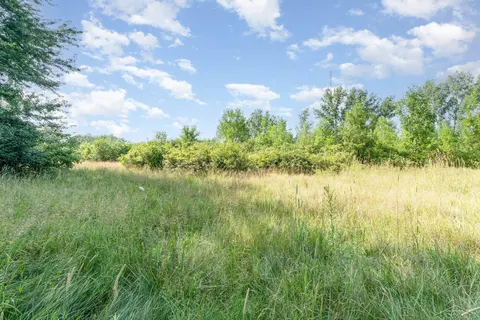 Kenora Drive, Saginaw MI 48604 photo 4