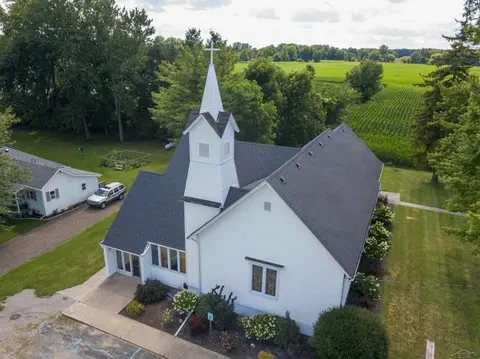 10854 S Hemlock Road, Brant MI 48614 photo 2