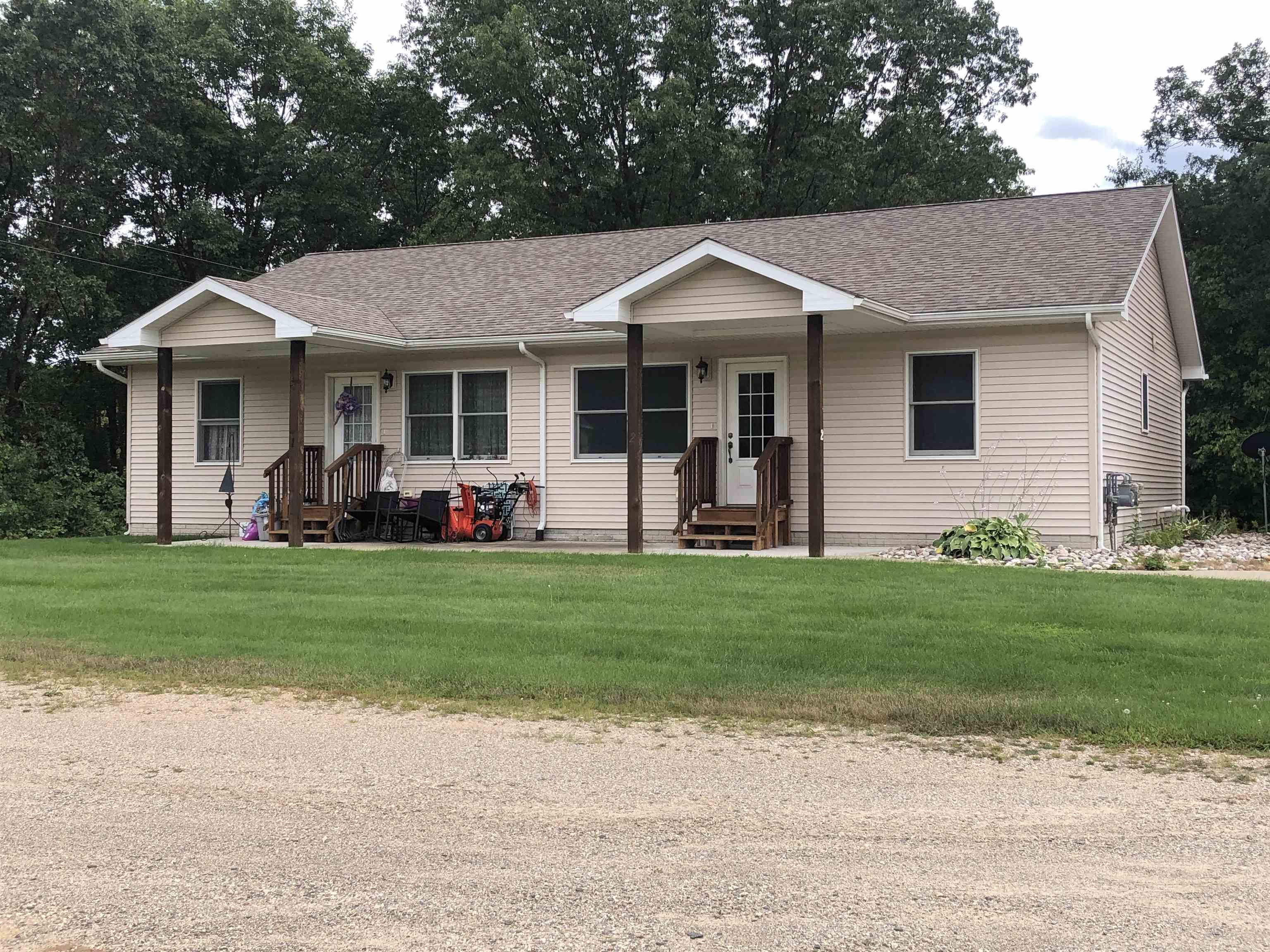 10215 S Lake Station Avenue, Lake MI 48632 photo 1