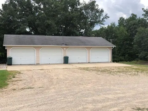10215 S Lake Station Avenue, Lake MI 48632 photo 2