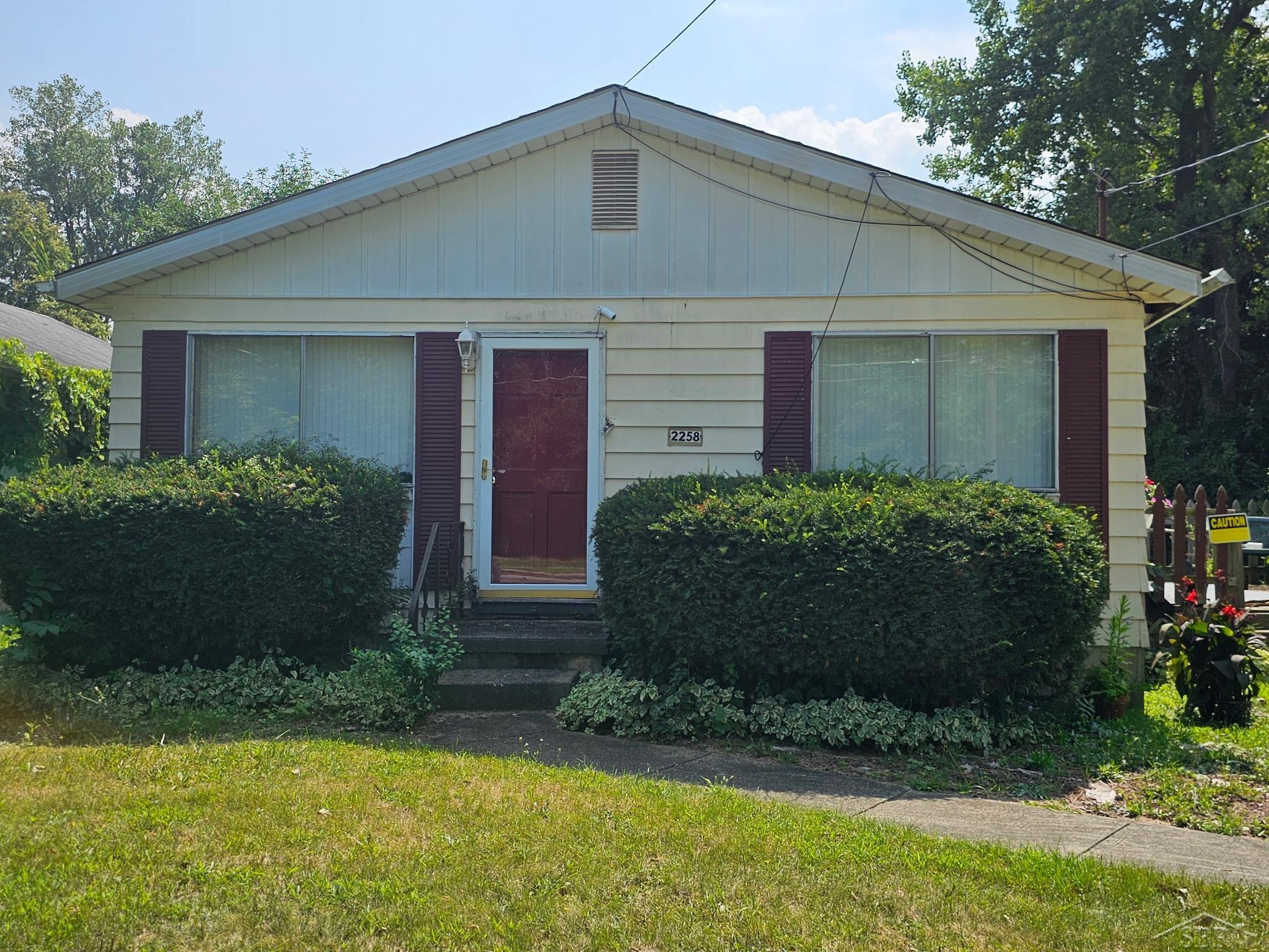 2258 California Avenue, Saginaw MI 48601 photo 1