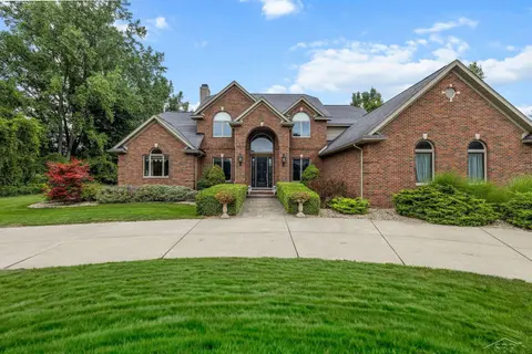 1238 W Center Road, Essexville MI 48732 home for sale