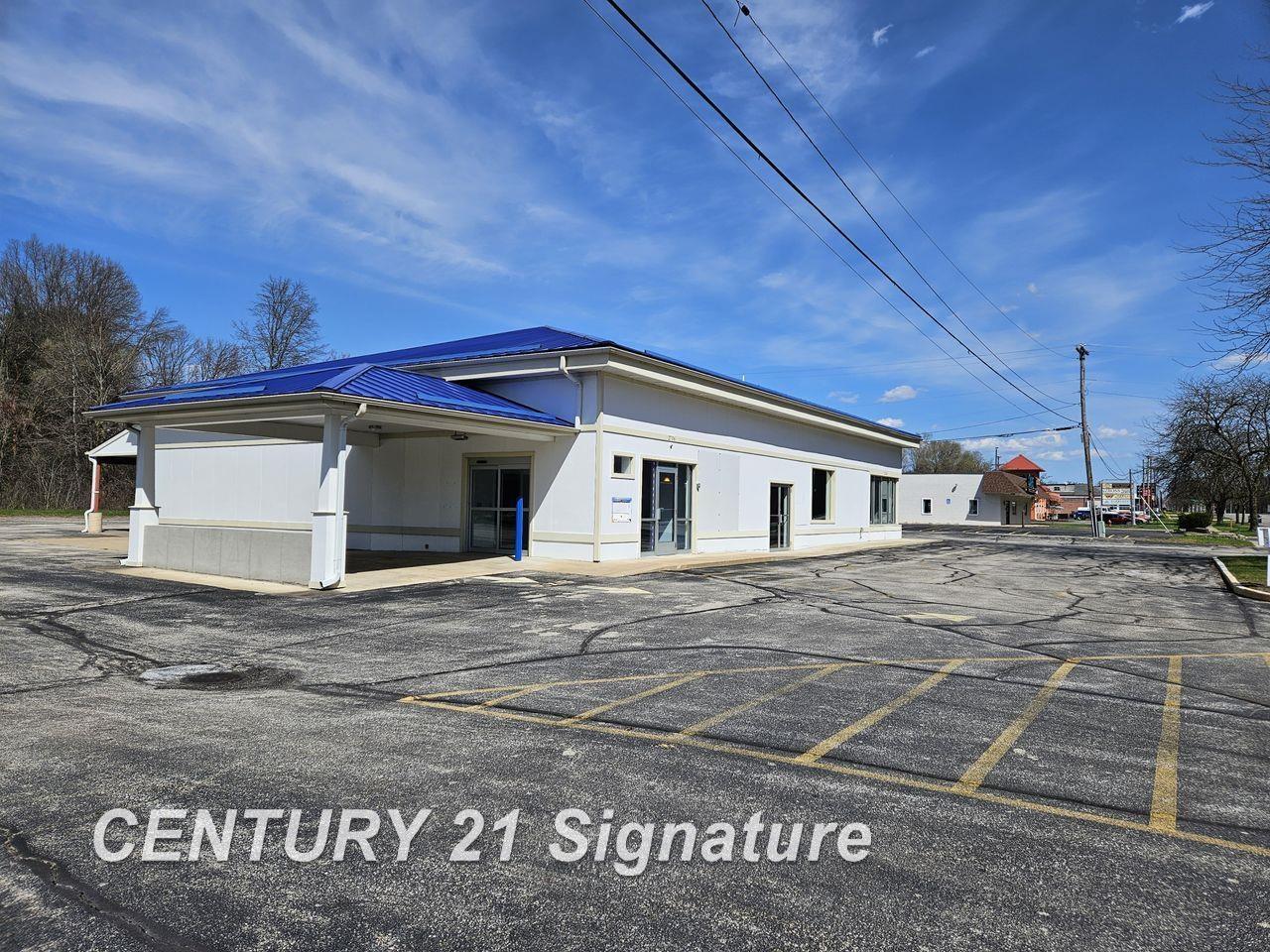 2706 N Saginaw Road, Midland MI 48640 photo 1