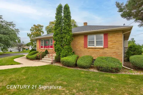 3741 Tittabawassee Road, Saginaw MI 48604 photo 4
