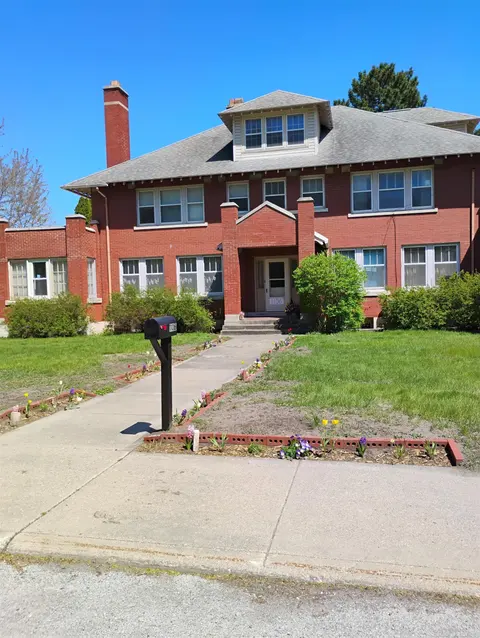 1106 State Street, Bay City MI 48706 photo 2