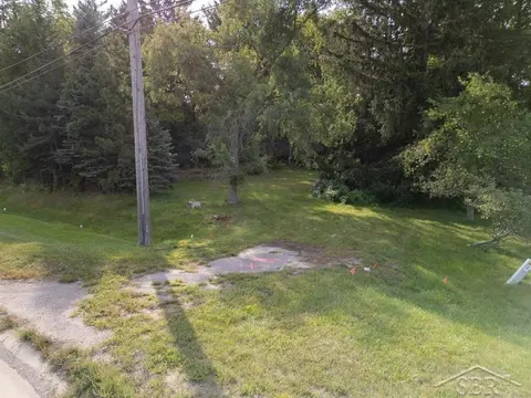3317 Isabella Street, Midland MI 48640 photo 2