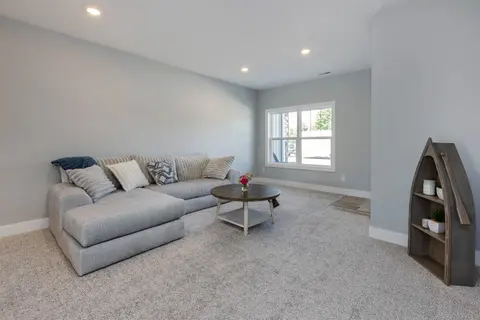 12 Cove Drive, Bay City MI 48706 photo 5