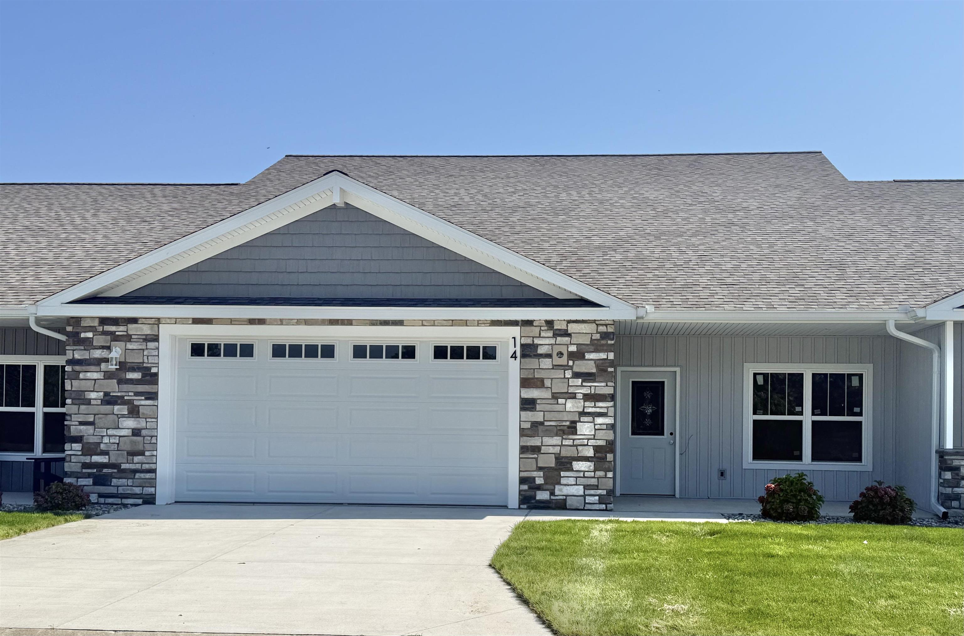 14 Cove Drive, Bay City MI 48706 photo 1