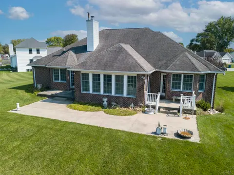 5832 N Braeburn Street, Saginaw MI 48638 photo 5