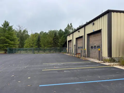 2655 W Ludington Drive, Farwell MI 48622 photo 2